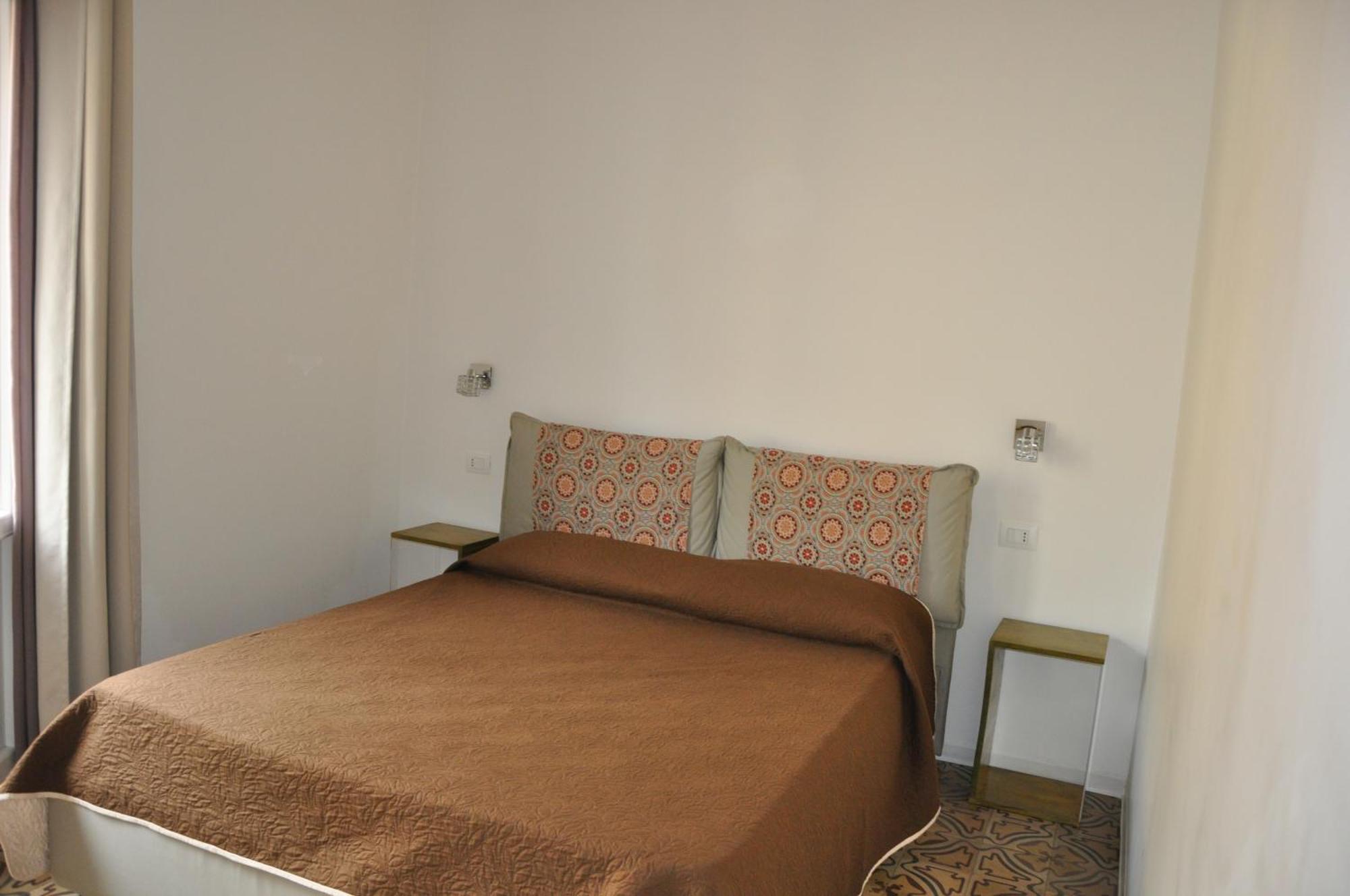 Sat Appartamenti Locazioni Turistiche Brevi-G&P Holiday Home Trapani Exteriör bild