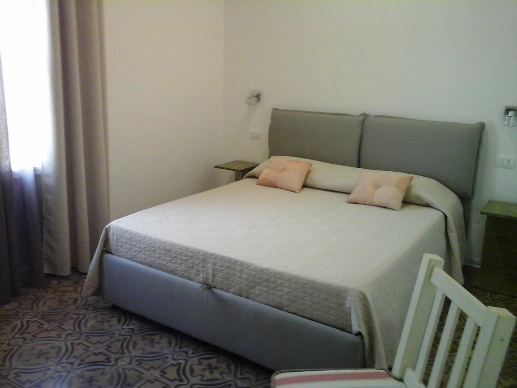 Sat Appartamenti Locazioni Turistiche Brevi-G&P Holiday Home Trapani Exteriör bild